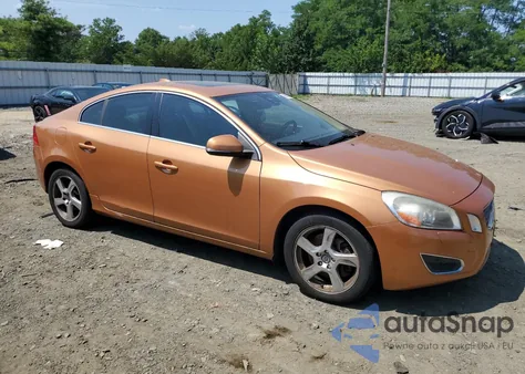 2013 Volvo S60 T5 из США, поврежденный, VIN YV1612FH1D2174227